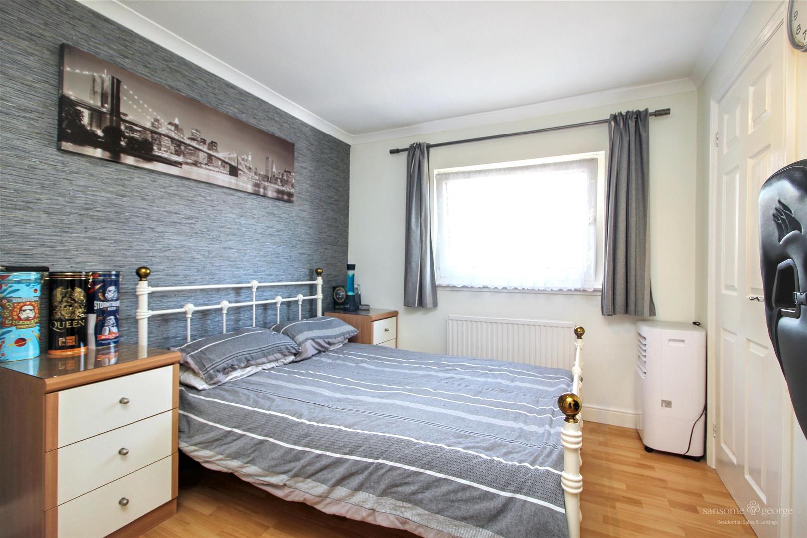 Bran Close, Tilehurst, Reading